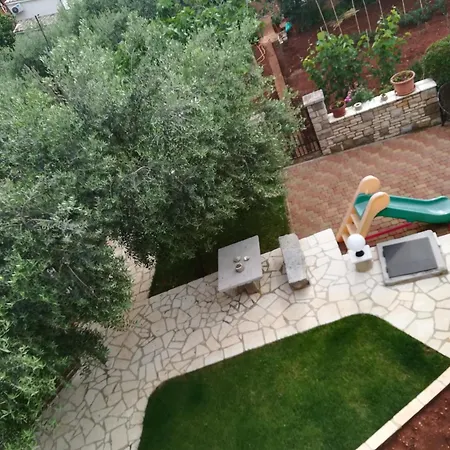 Otilija Apartament *